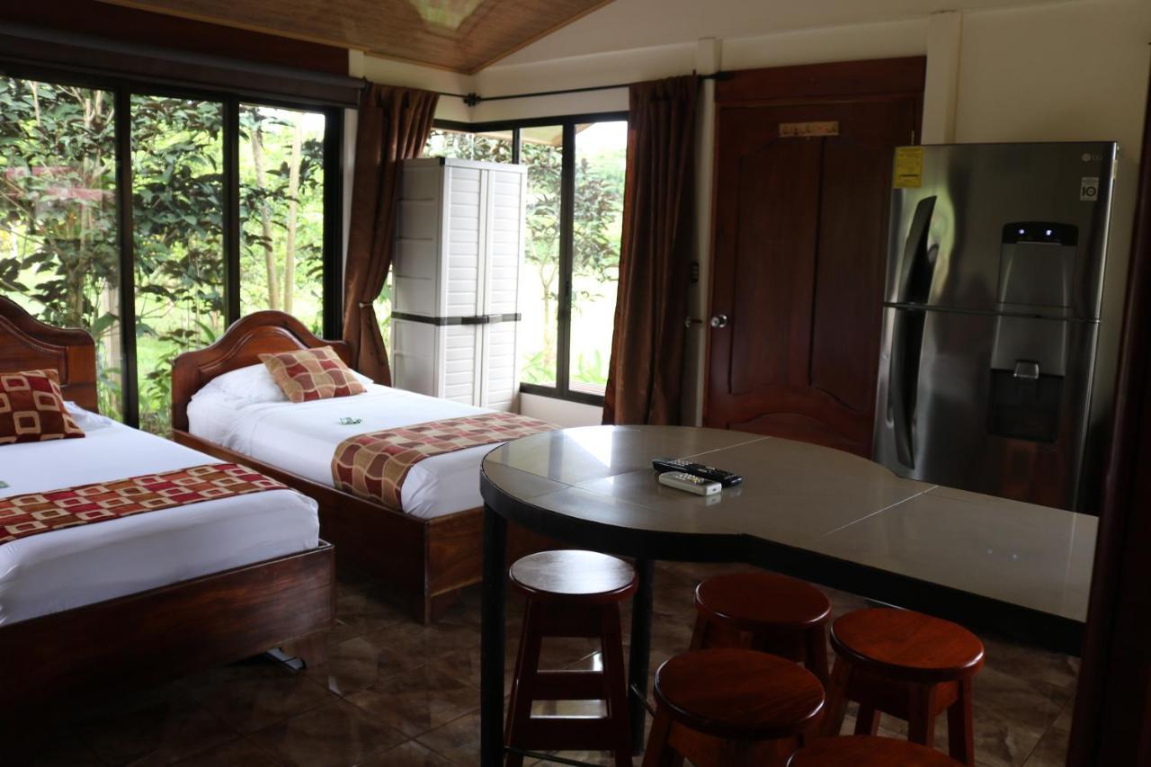 Cabinas Sueno Real San Rafael De Guatuso Exterior photo